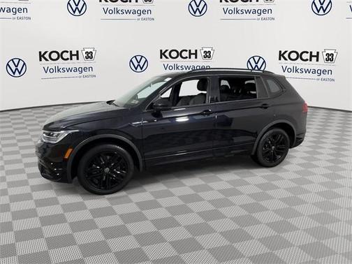 2022 Volkswagen Tiguan 2.0T SE R-Line Black