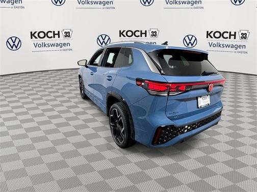 2026 Volkswagen Tiguan 2.0T SEL R-Line