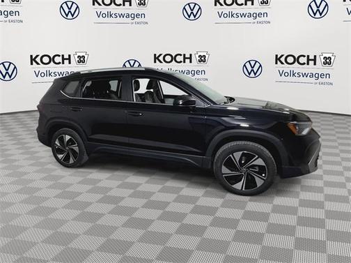 2025 Volkswagen Taos 1.5T SE