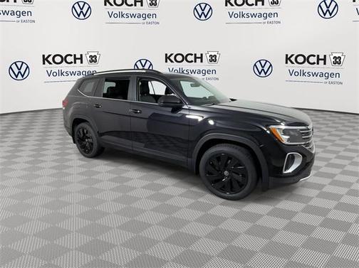 2025 Volkswagen Atlas 2.0T SE w/Technology