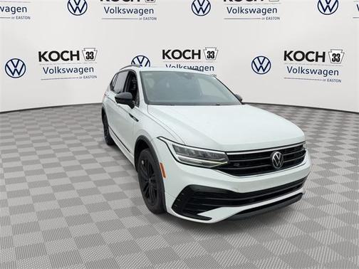 2022 Volkswagen Tiguan 2.0T SE R-Line Black