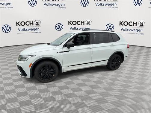 2022 Volkswagen Tiguan 2.0T SE R-Line Black