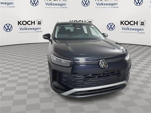 2025 Volkswagen Tiguan 2.0T SE