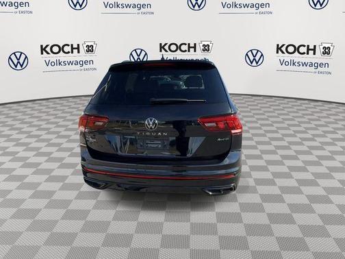 2024 Volkswagen Tiguan 2.0T SE R-Line Black