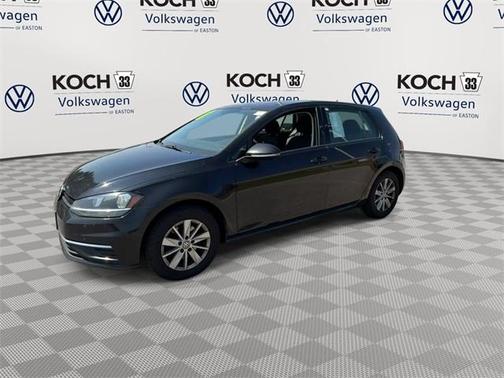2018 Volkswagen Golf TSI S