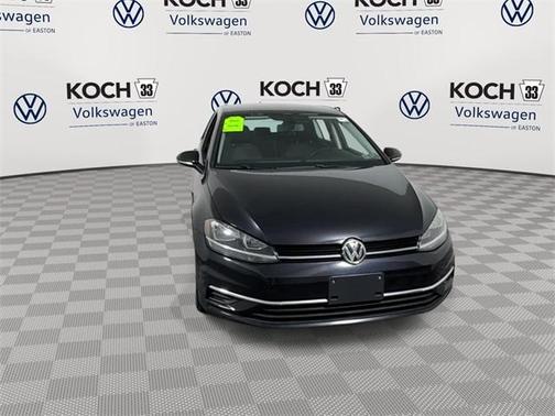 2018 Volkswagen Golf TSI S