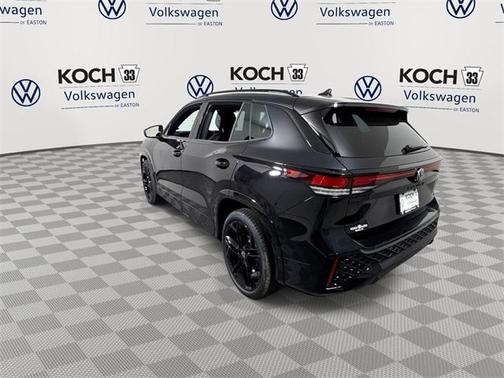 2025 Volkswagen Tiguan 2.0T SE R-Line Black
