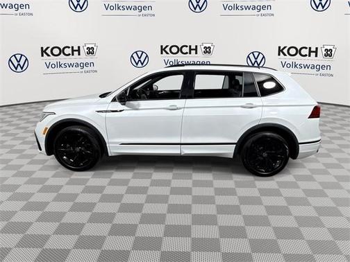 2024 Volkswagen Tiguan 2.0T SE R-Line Black
