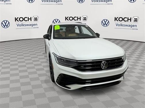 2023 Volkswagen Tiguan 2.0T SE R-Line Black