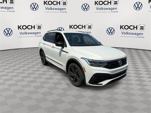 2023 Volkswagen Tiguan 2.0T SE R-Line Black