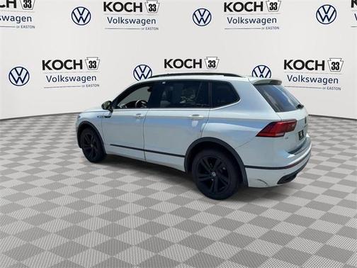 2023 Volkswagen Tiguan 2.0T SE R-Line Black