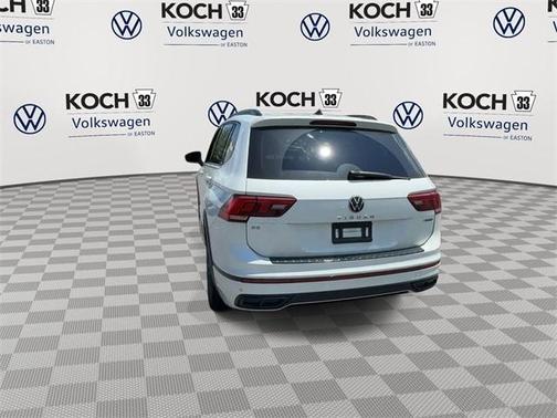 2023 Volkswagen Tiguan 2.0T SE R-Line Black