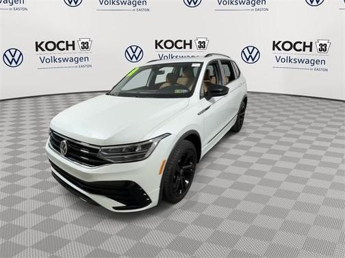 2023 Volkswagen Tiguan 2.0T SE R-Line Black
