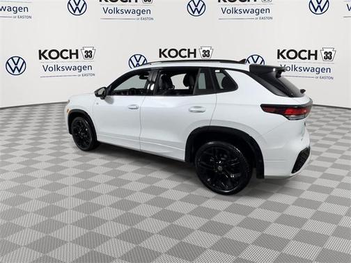 2025 Volkswagen Tiguan 2.0T SE R-Line Black