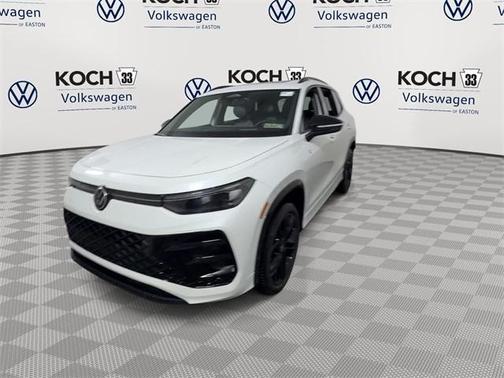 2025 Volkswagen Tiguan 2.0T SE R-Line Black