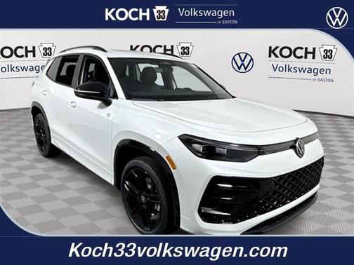 2025 Volkswagen Tiguan 2.0T SE R-Line Black