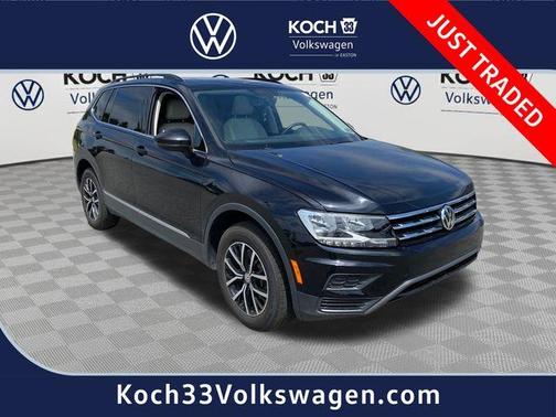 Deep Black Pearl Effect 2021 Volkswagen Tiguan 2.0T SE