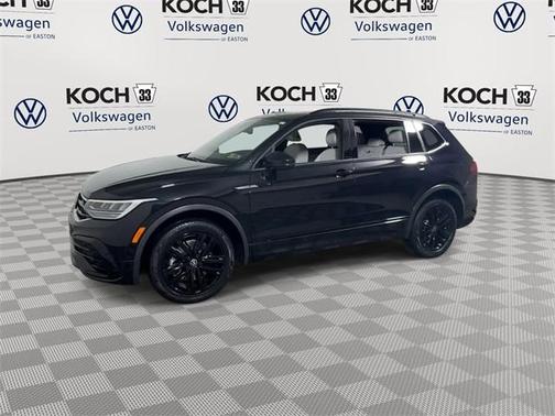 2022 Volkswagen Tiguan 2.0T SE R-Line Black