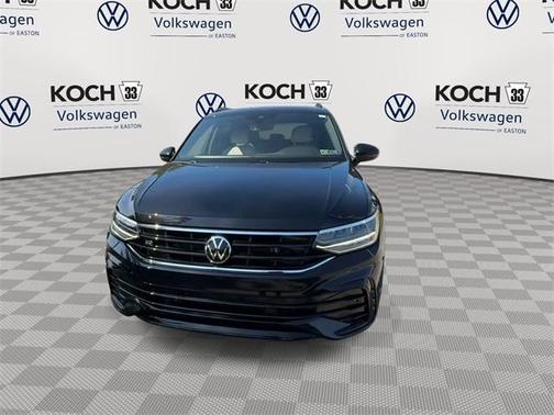 2022 Volkswagen Tiguan 2.0T SE R-Line Black