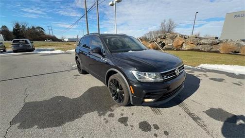 2020 Volkswagen Tiguan 2.0T SE R-Line Black