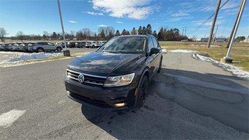 2020 Volkswagen Tiguan 2.0T SE R-Line Black