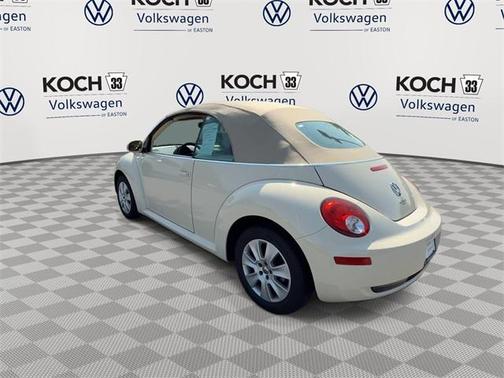 2009 Volkswagen New Beetle S