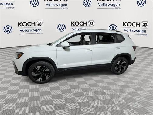 2025 Volkswagen Taos 1.5T SE