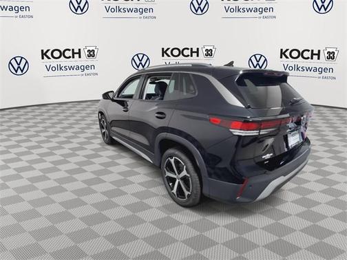 2025 Volkswagen Tiguan 2.0T SE