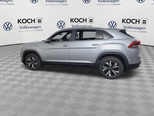 Silver Mist Metallic 2026 Volkswagen Atlas Cross Sport 2.0T SE