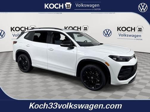 2026 Volkswagen Tiguan 2.0T SE R-Line Black