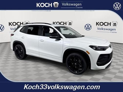 2026 Volkswagen Tiguan 2.0T SE R-Line Black