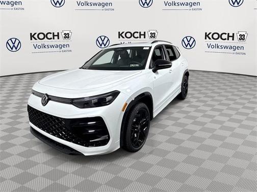 2026 Volkswagen Tiguan 2.0T SE R-Line Black