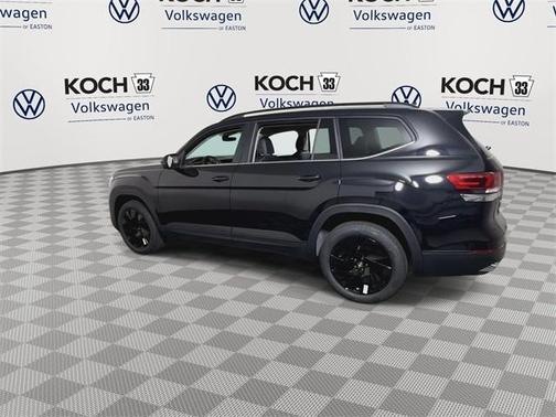2025 Volkswagen Atlas 2.0T SE
