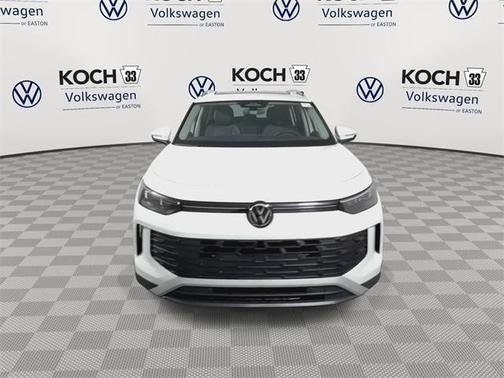 2025 Volkswagen Tiguan 2.0T SE