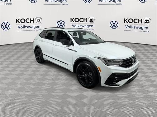 2024 Volkswagen Tiguan 2.0T SE R-Line Black