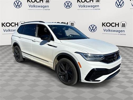 2024 Volkswagen Tiguan 2.0T SE R-Line Black