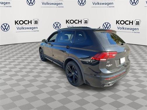 2024 Volkswagen Tiguan 2.0T SE R-Line Black