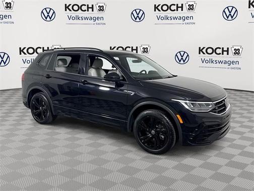 2024 Volkswagen Tiguan 2.0T SE R-Line Black