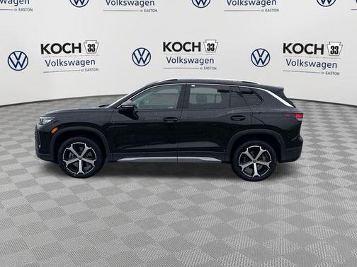 Deep Black Pearl Effect 2025 Volkswagen Tiguan 2.0T SE