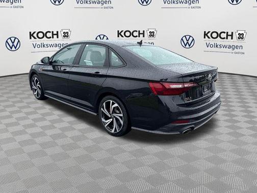 Deep Black Pearl Effect 2022 Volkswagen Jetta GLI 2.0T Autobahn