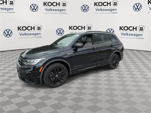 2022 Volkswagen Tiguan 2.0T SE R-Line Black