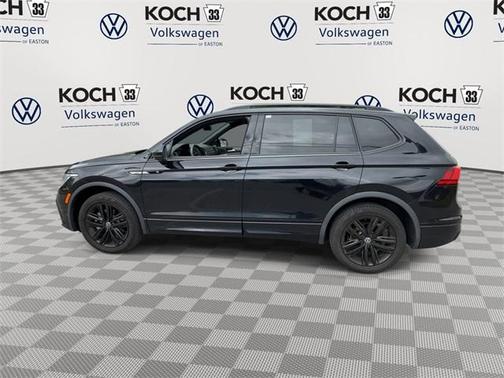 2022 Volkswagen Tiguan 2.0T SE R-Line Black
