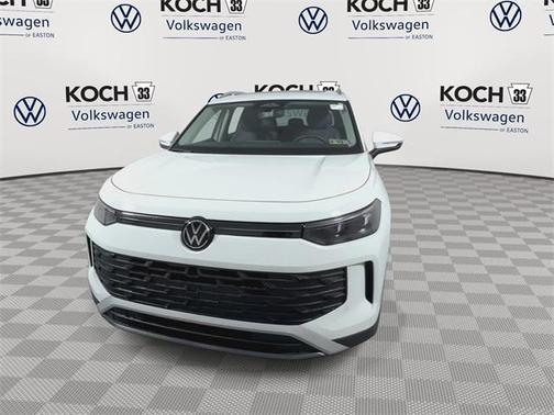 2025 Volkswagen Tiguan 2.0T SE