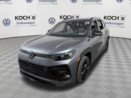 Platinum Gray Metallic 2026 Volkswagen Tiguan 2.0T SE R-Line Black