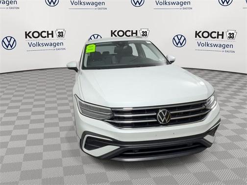 2023 Volkswagen Tiguan 2.0T SE
