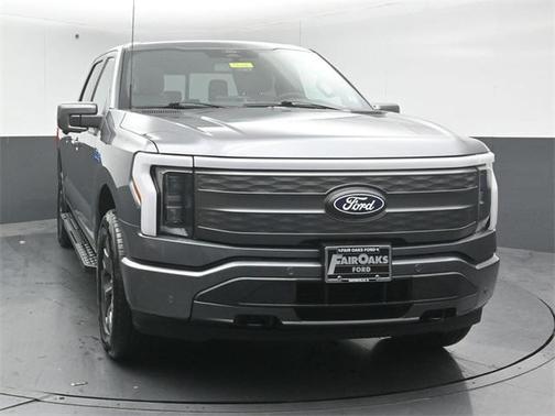 2024 Ford F-150 Lightning LARIAT