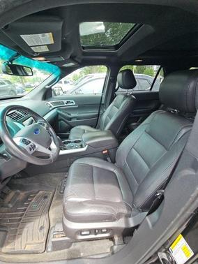 Tuxedo Black Metallic 2014 Ford Explorer XLT