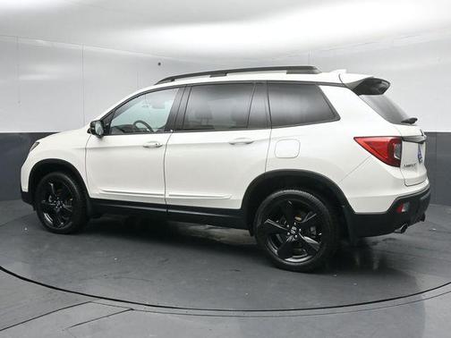 White Diamond Pearl 2019 Honda Passport Elite