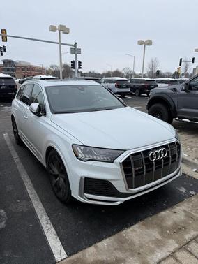 2022 Audi SQ7 4.0T Premium Plus
