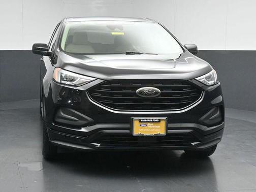 Agate Black Metallic 2024 Ford Edge SE